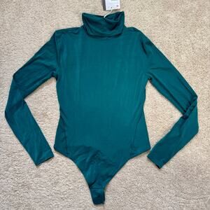 Lululemon Wundermost Nulu Turtleneck Bodysuit Womens Small Teal Career Layering